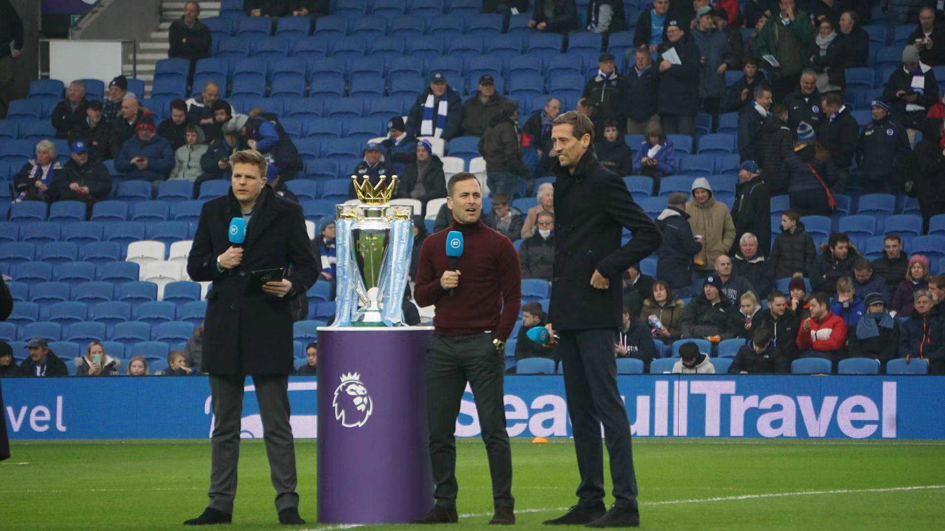 发球队的斗 发球队的斗